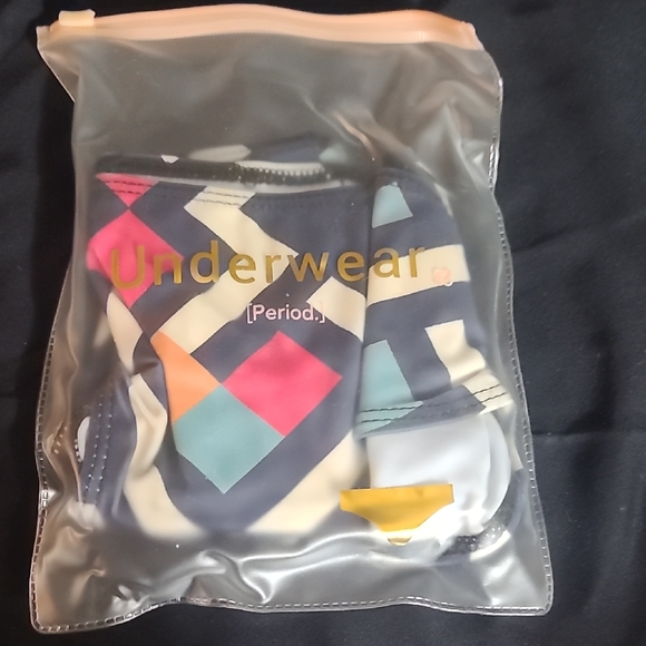 Geometric Patterned Swim Bottom - Picture 7 of 7